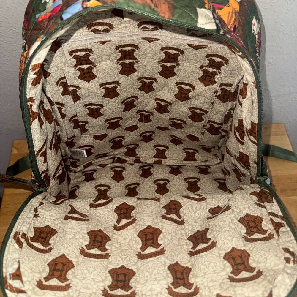 Vera Bradley X Harry Potter Bancroft Backpack in Hogwarts Library NWT - Picture 11 of 13